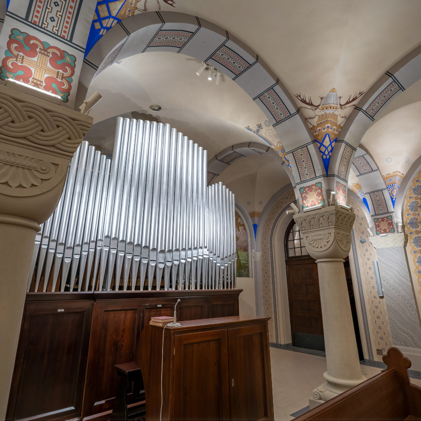 wnętrze kościoła dolnego